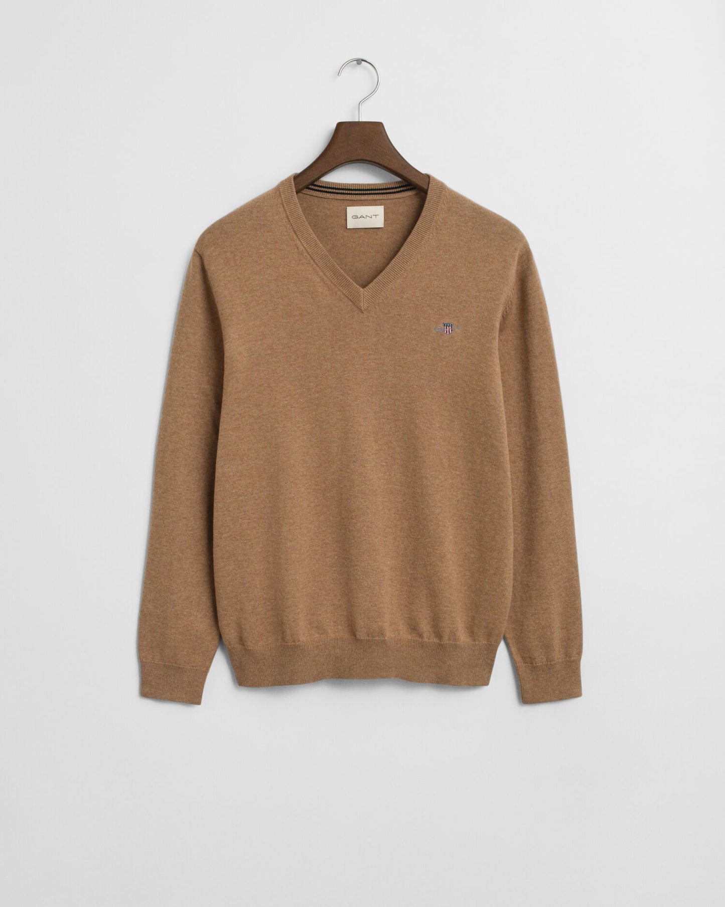 Pull classique en coton à col en V
