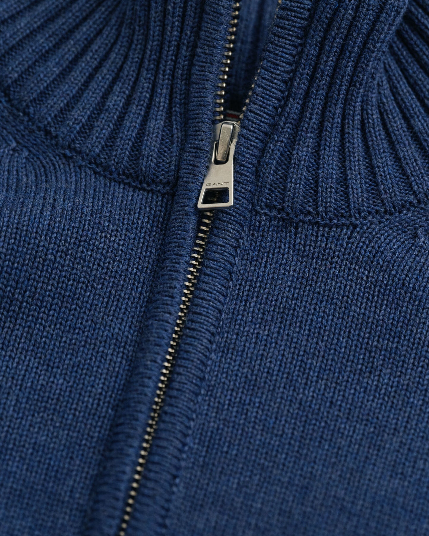 Lässiger Baumwoll-Half-Zip-Pullover
