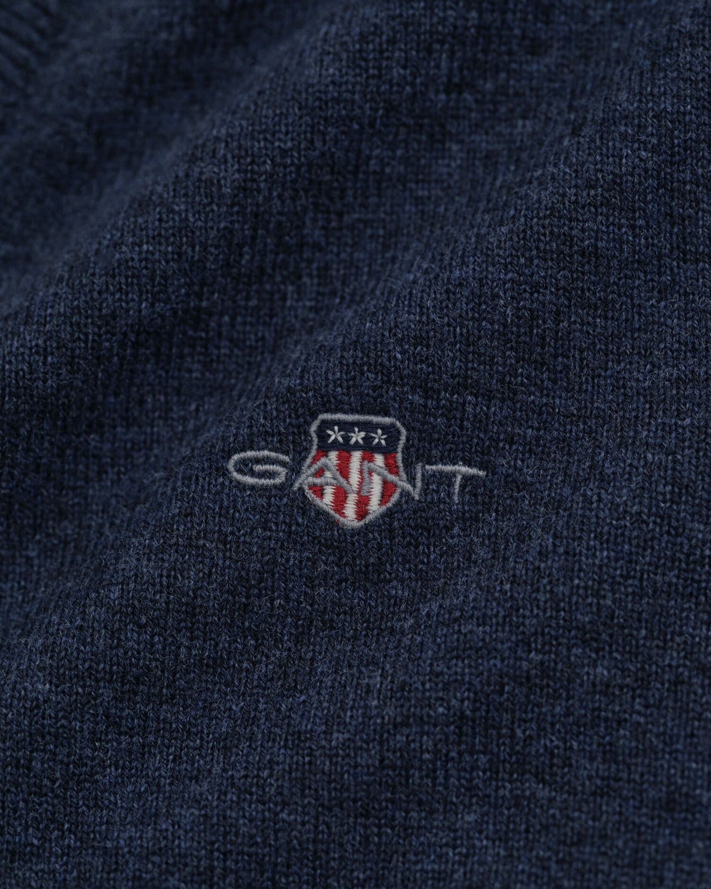 Feinste Lammwolle V-Ausschnitt Pullover
