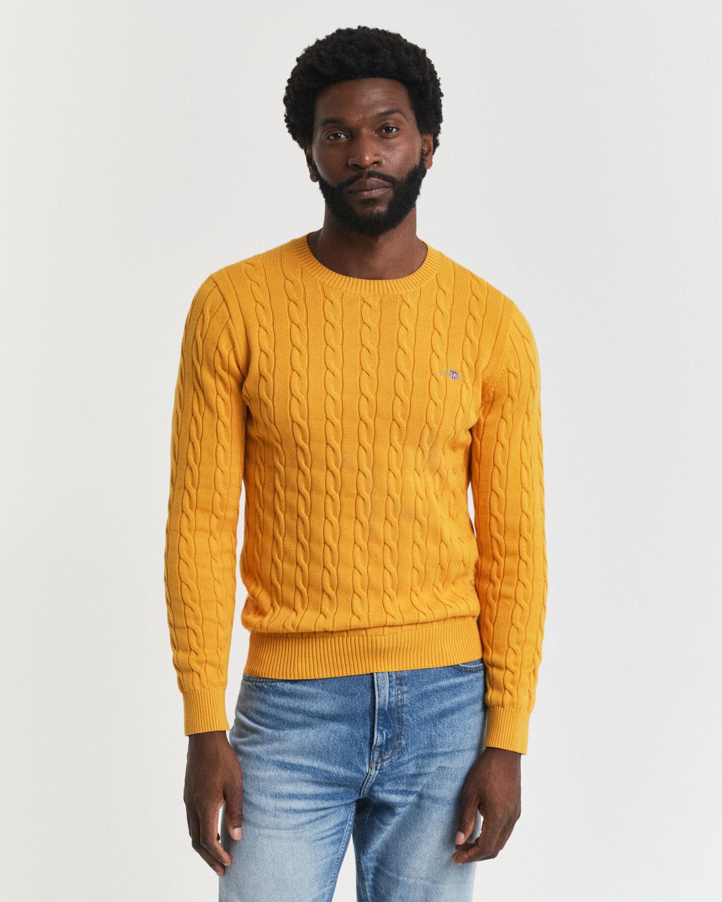 Pullover aus Baumwollzopfstrick mit Rundhalsausschnitt