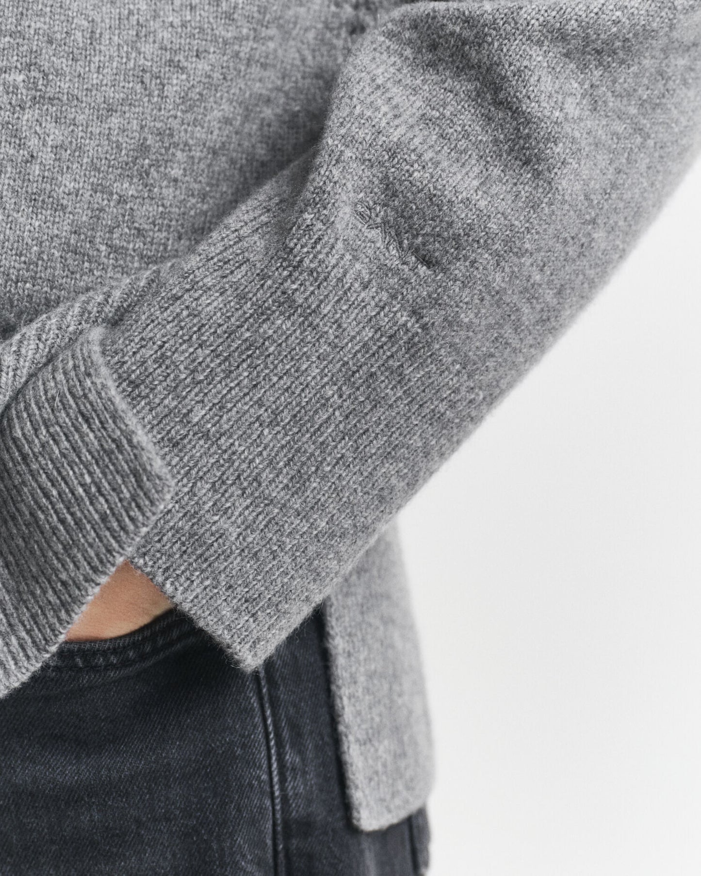 Pull ras-du-cou en doux mélange laine et cachemire