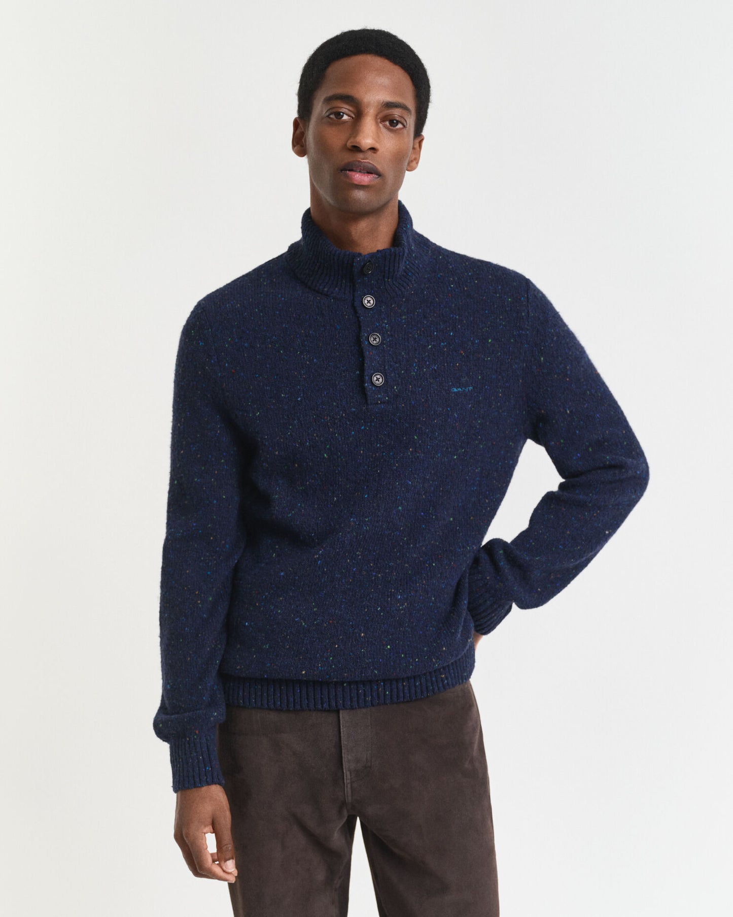 Pullover aus Wollmischung mit Noppen und halber Knopfleiste