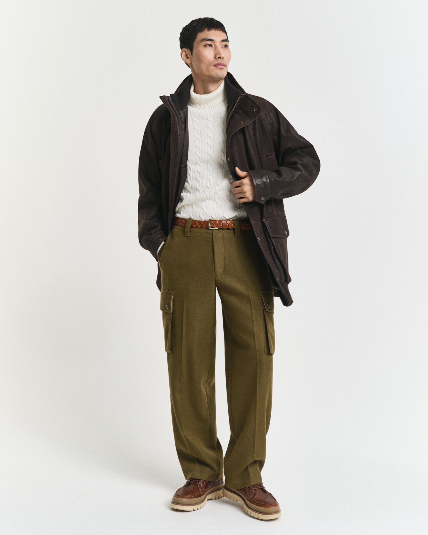 Baumwollrollkragenpullover mit Zopfmuster