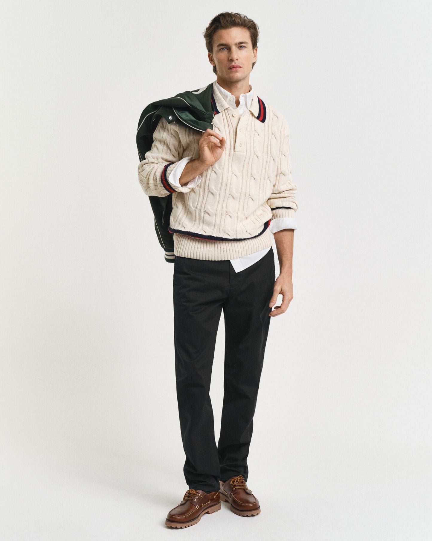 Chino en sergé coupe droite
